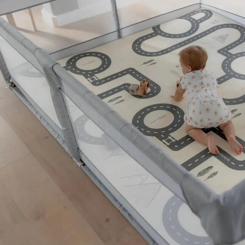 Playpen Fabric with Safety Gate 2m x 1 8m